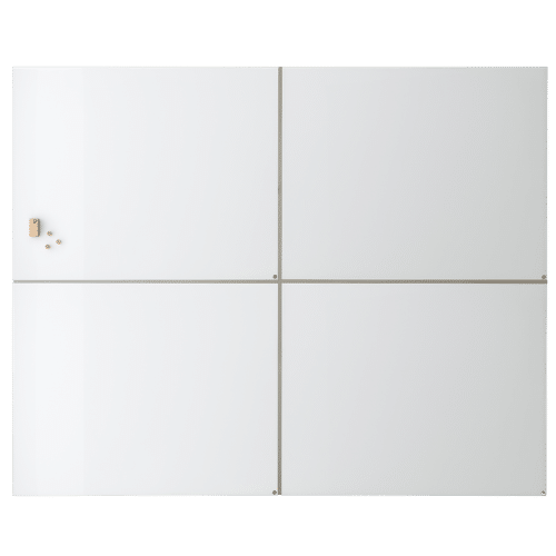 On y voit un tableau design blanc