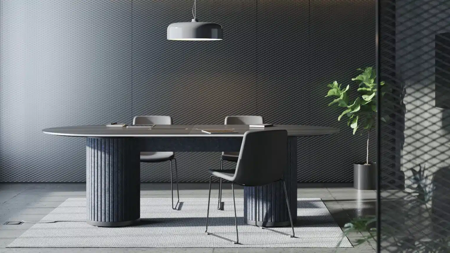On y voit un fauteuil, un bureau dans un intérieur professionnel