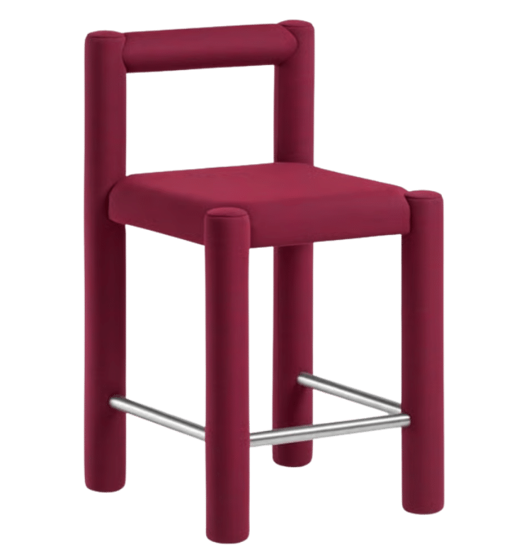 On y voit un tabouret rouge design