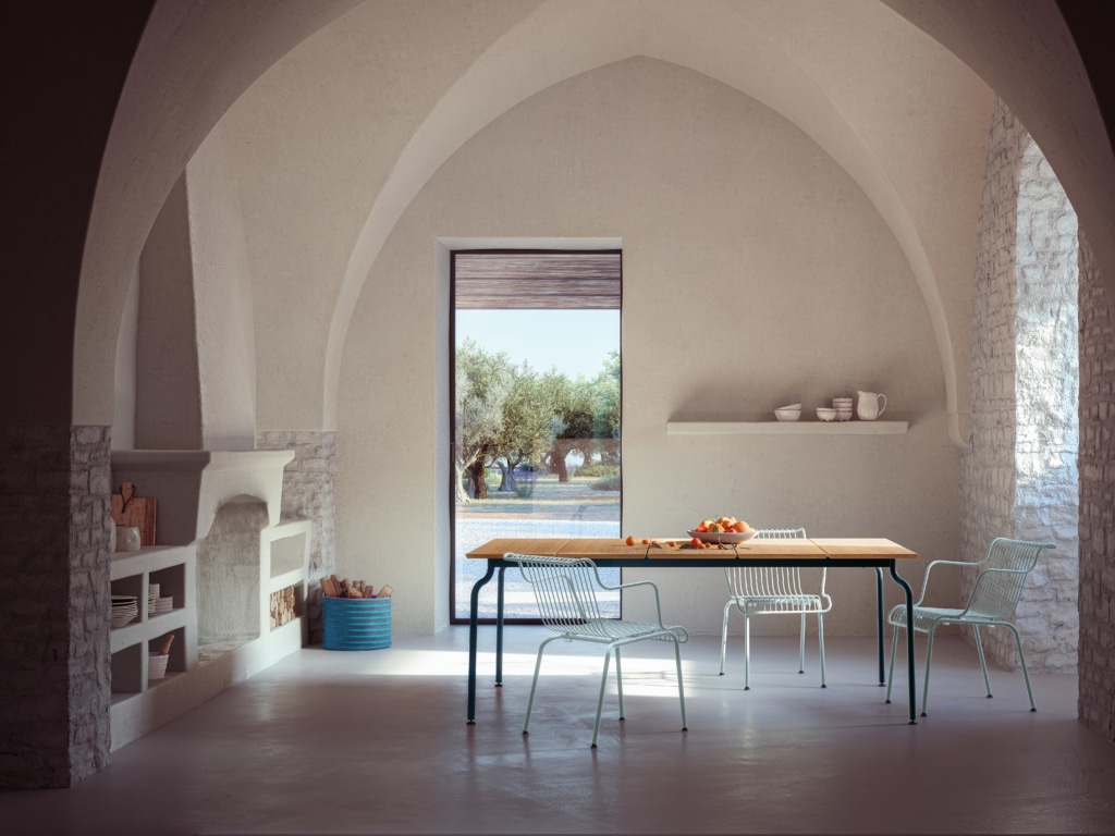 On y voit un panier de décoration design dans un intérieur professionnel