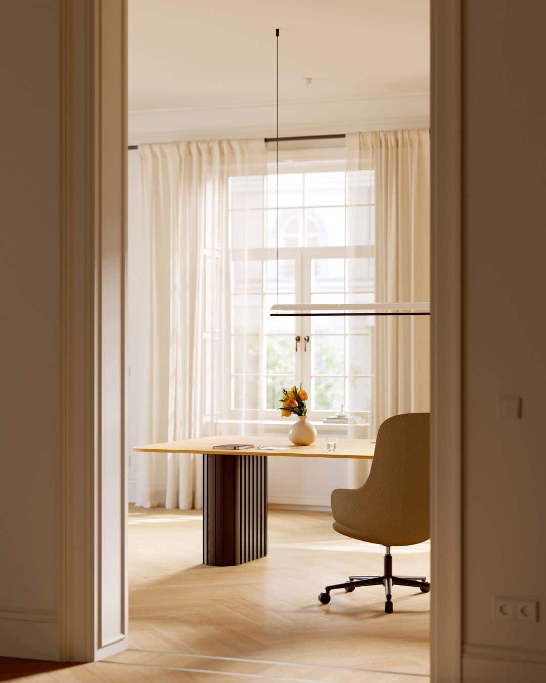 n y voit une collection de table de design dans un intérieur professionnel