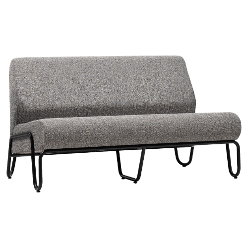On y voit un fauteuil lounge design
