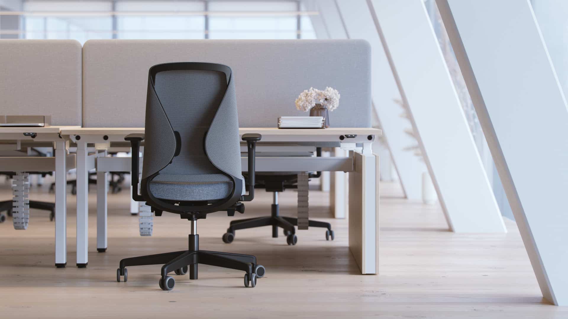 On y voit un fauteuil opérateur design dans un intérieur professionnel