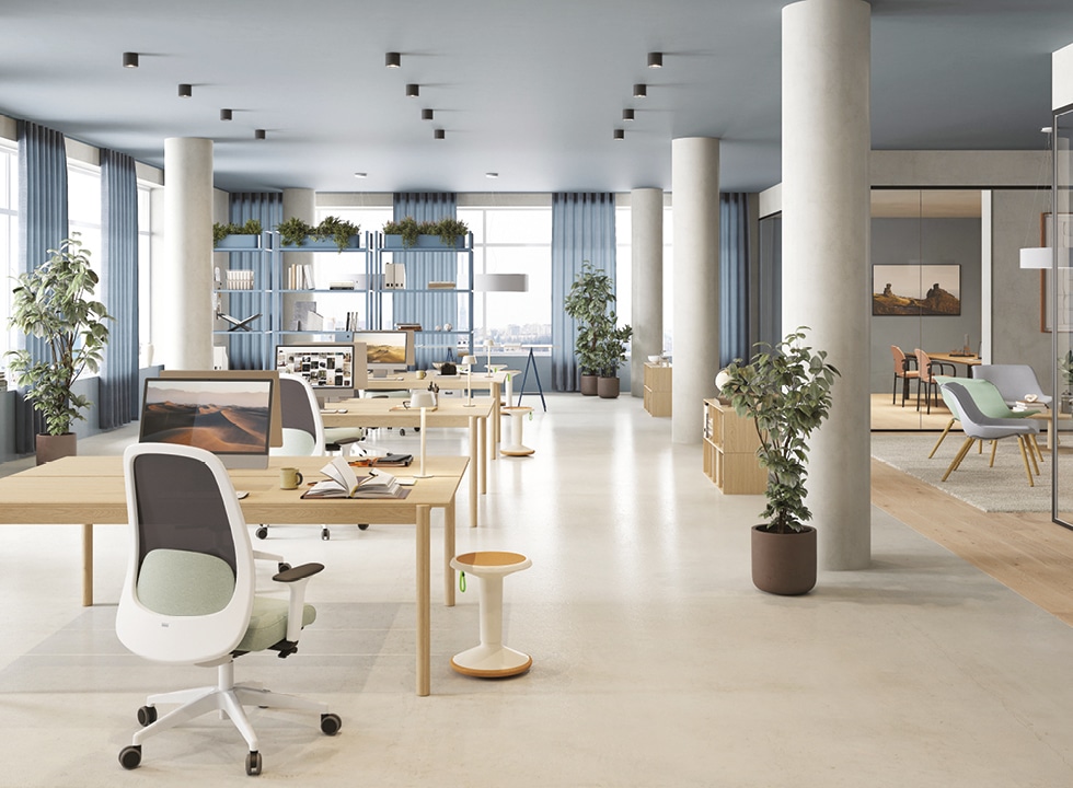 On y voit un fauteuil opérateur design dans un intérieur professionnel