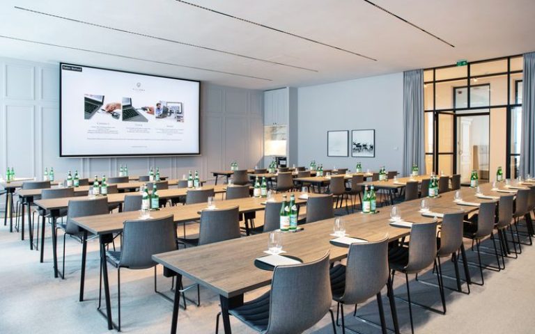 Hôtel Restaurant Mobilier Réception Séminaire Evènement professionnel meeting