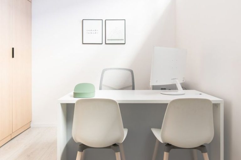 Photo 9 of 25 in Dining from A Sydney Architect Deftly Revamps a…